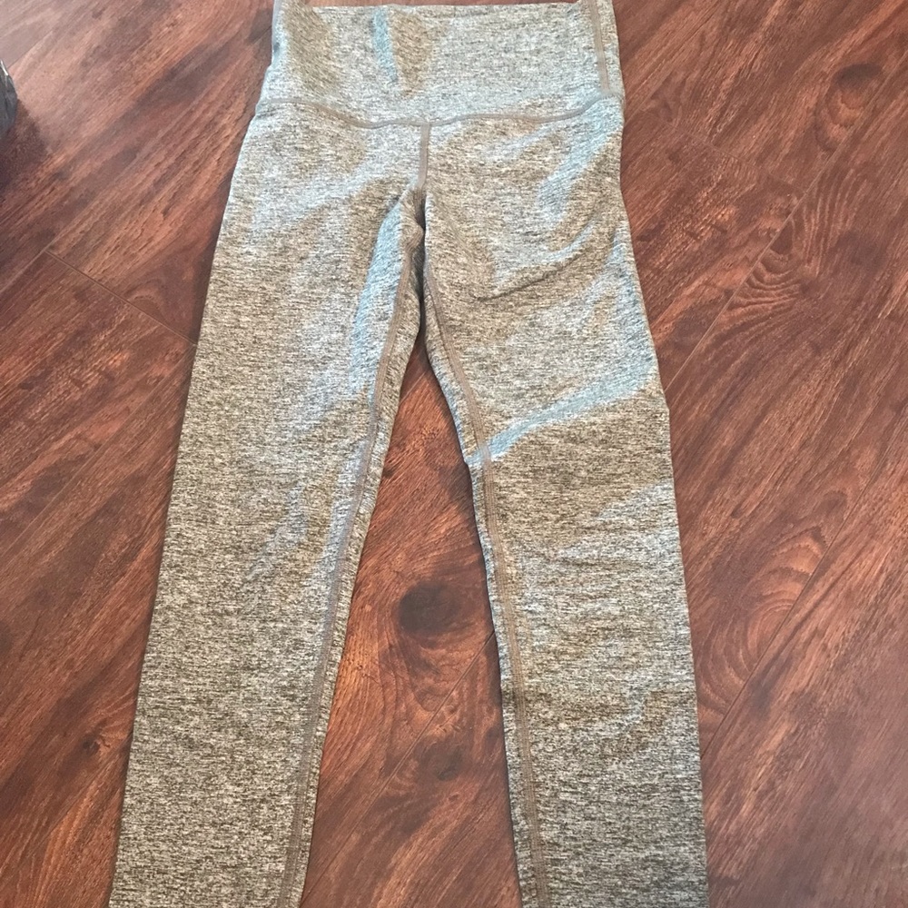 Size 10 ivivva leggings